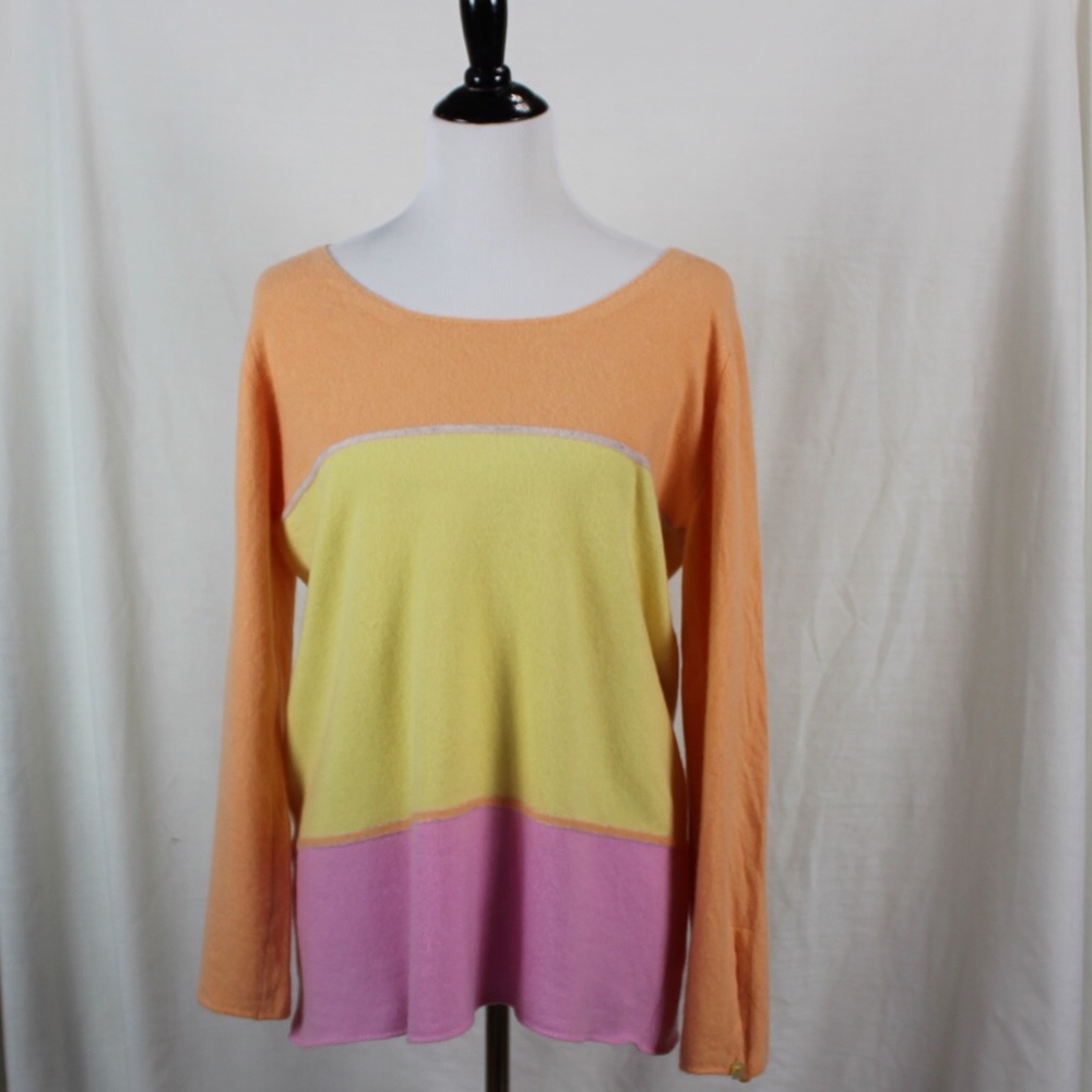 CHANEL Cashmere Sweater